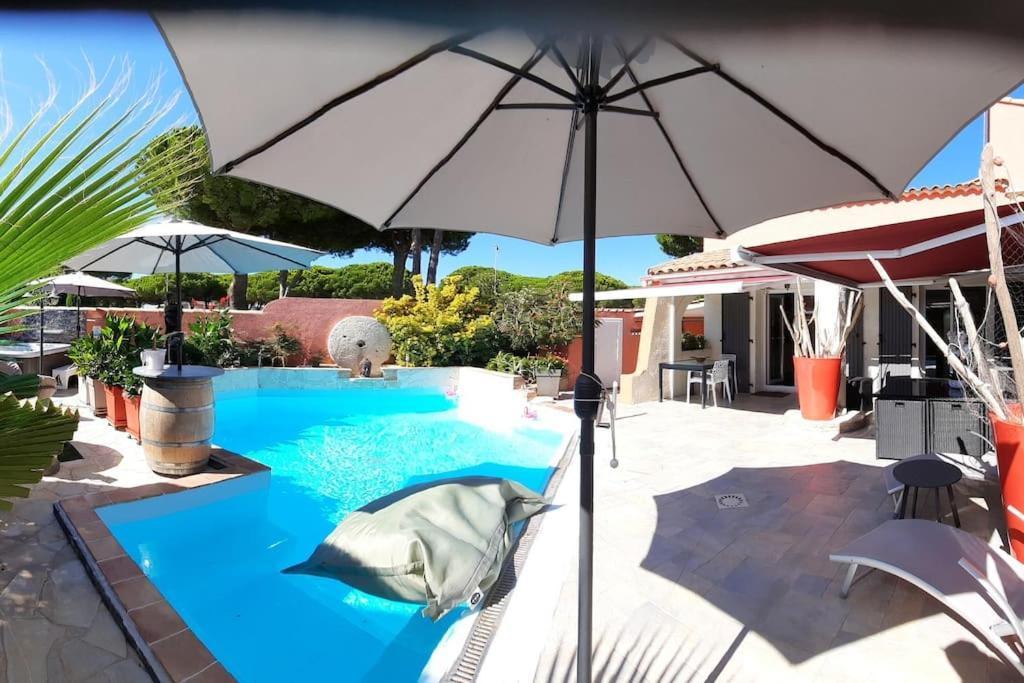 Hebergement Insolite Studio Grau Du Roi Mas Des Marines Piscine Le Grau-du-Roi Buitenkant foto